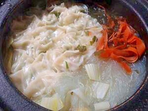 餃子と春雨の中華スープ